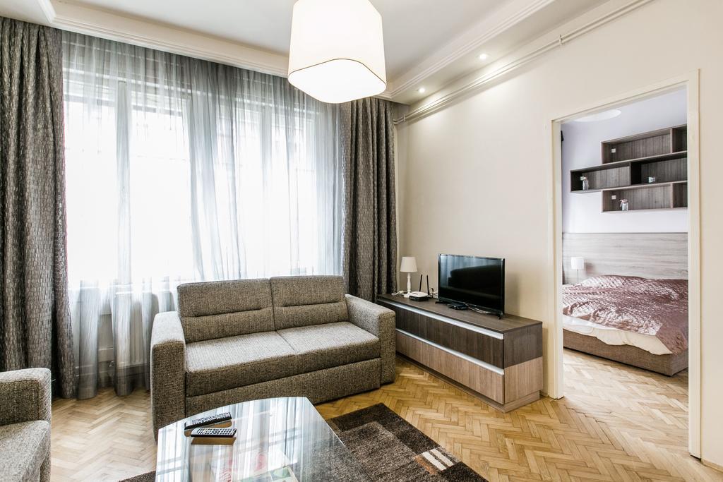 בודפשט Apartment At Nagymezo מראה חיצוני תמונה