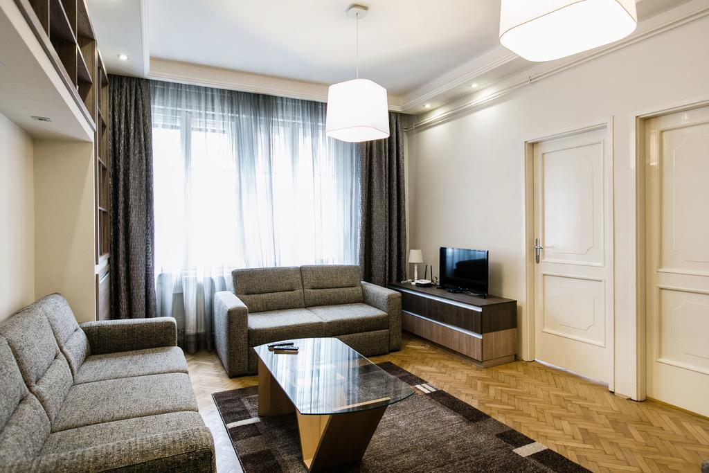 בודפשט Apartment At Nagymezo מראה חיצוני תמונה